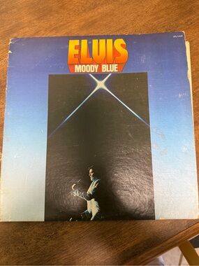 Elvis Moody Blue Vinyl Album Cover - Elvis (Blue)